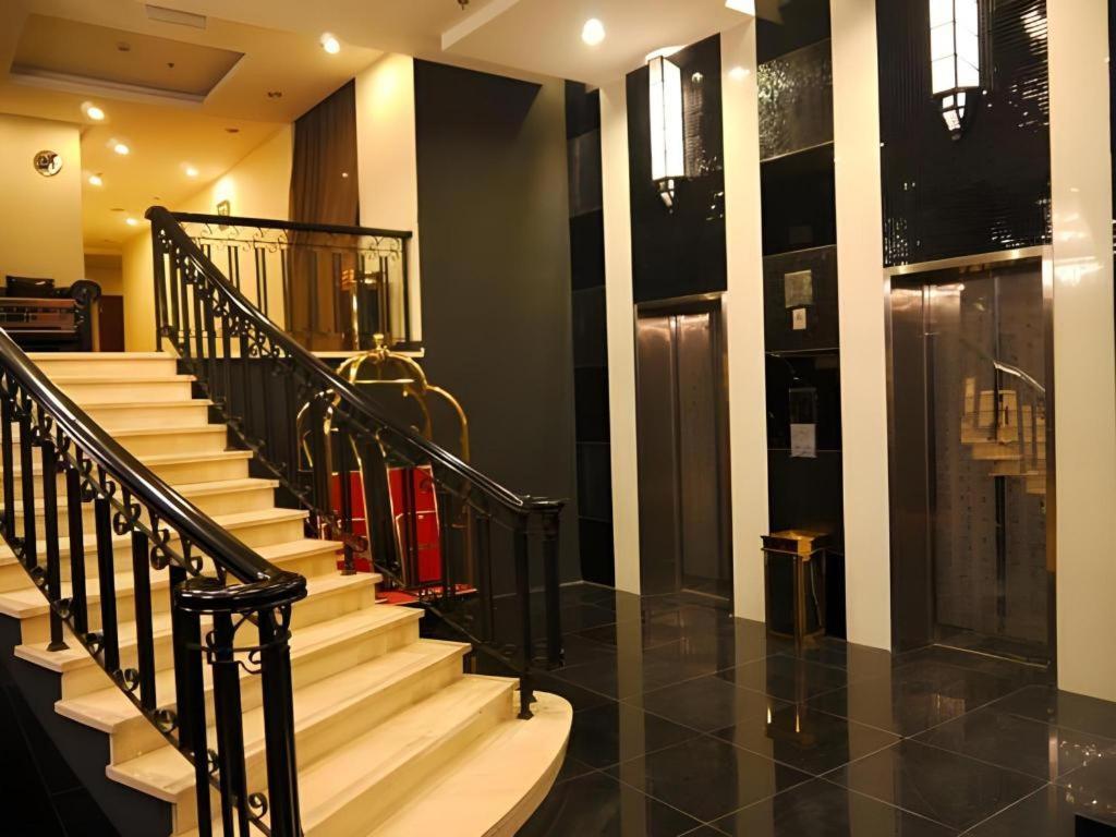 Elegance Bund Hotel Xangai Exterior foto